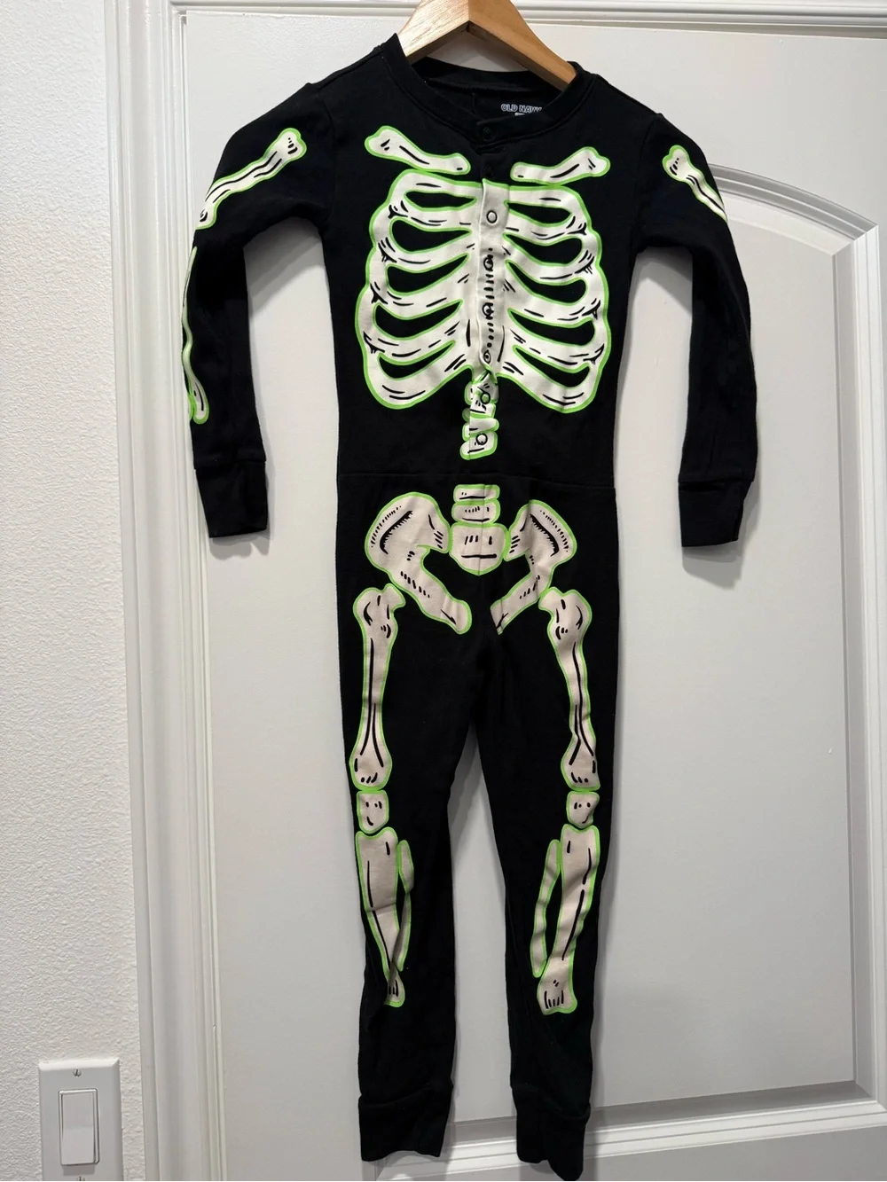Old navy unisex skeleton pajamas size small